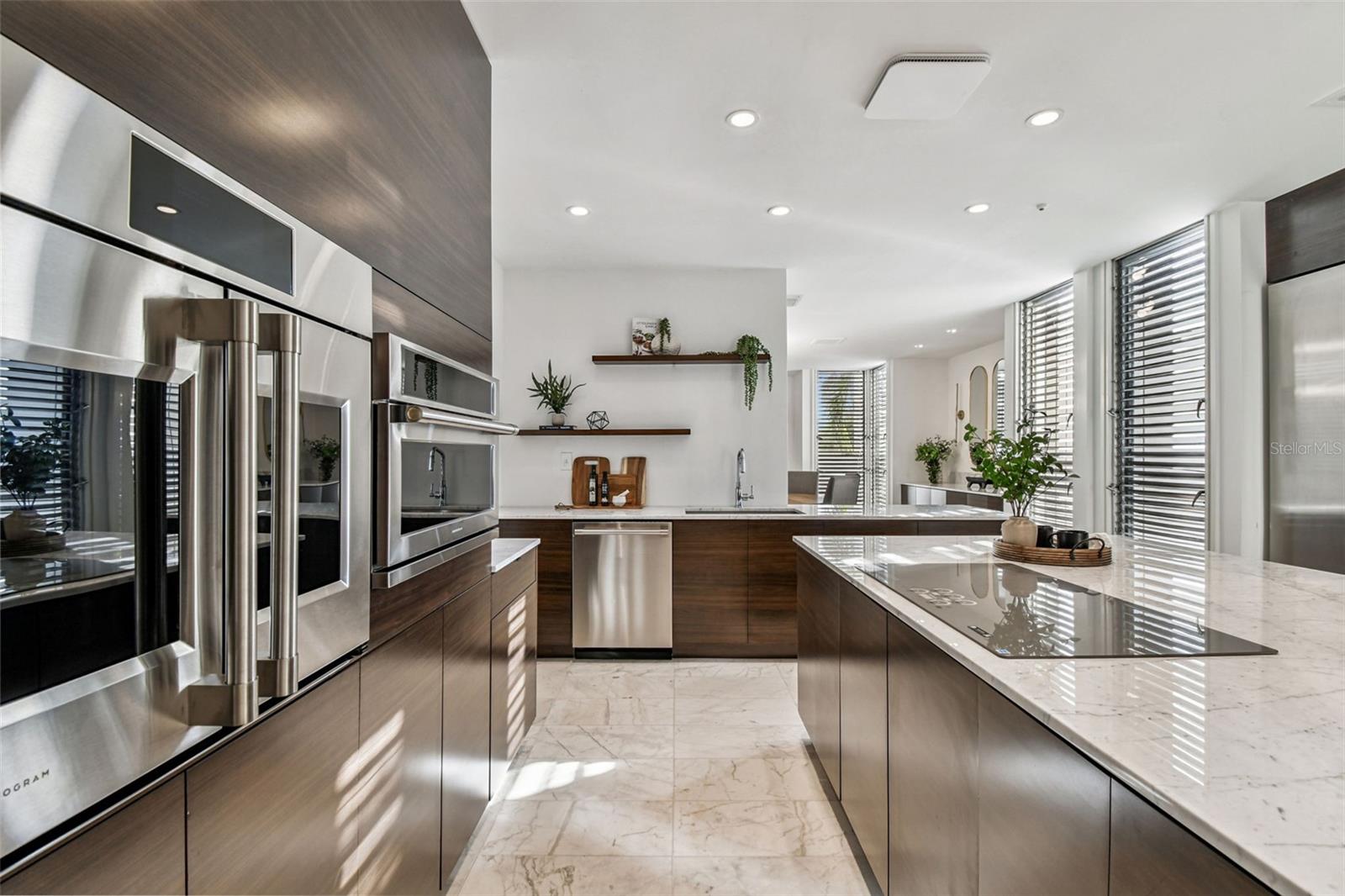 TB8453327 Property Photo