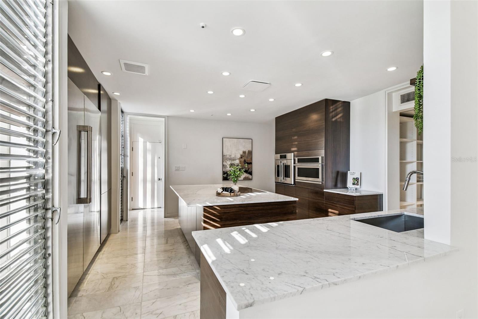 TB8453327 Property Photo