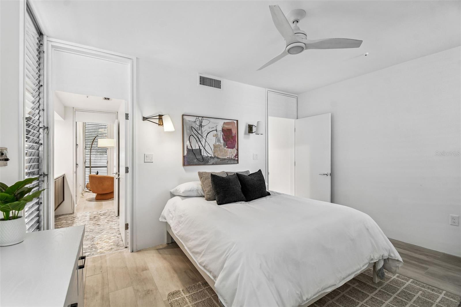 TB8453327 Property Photo