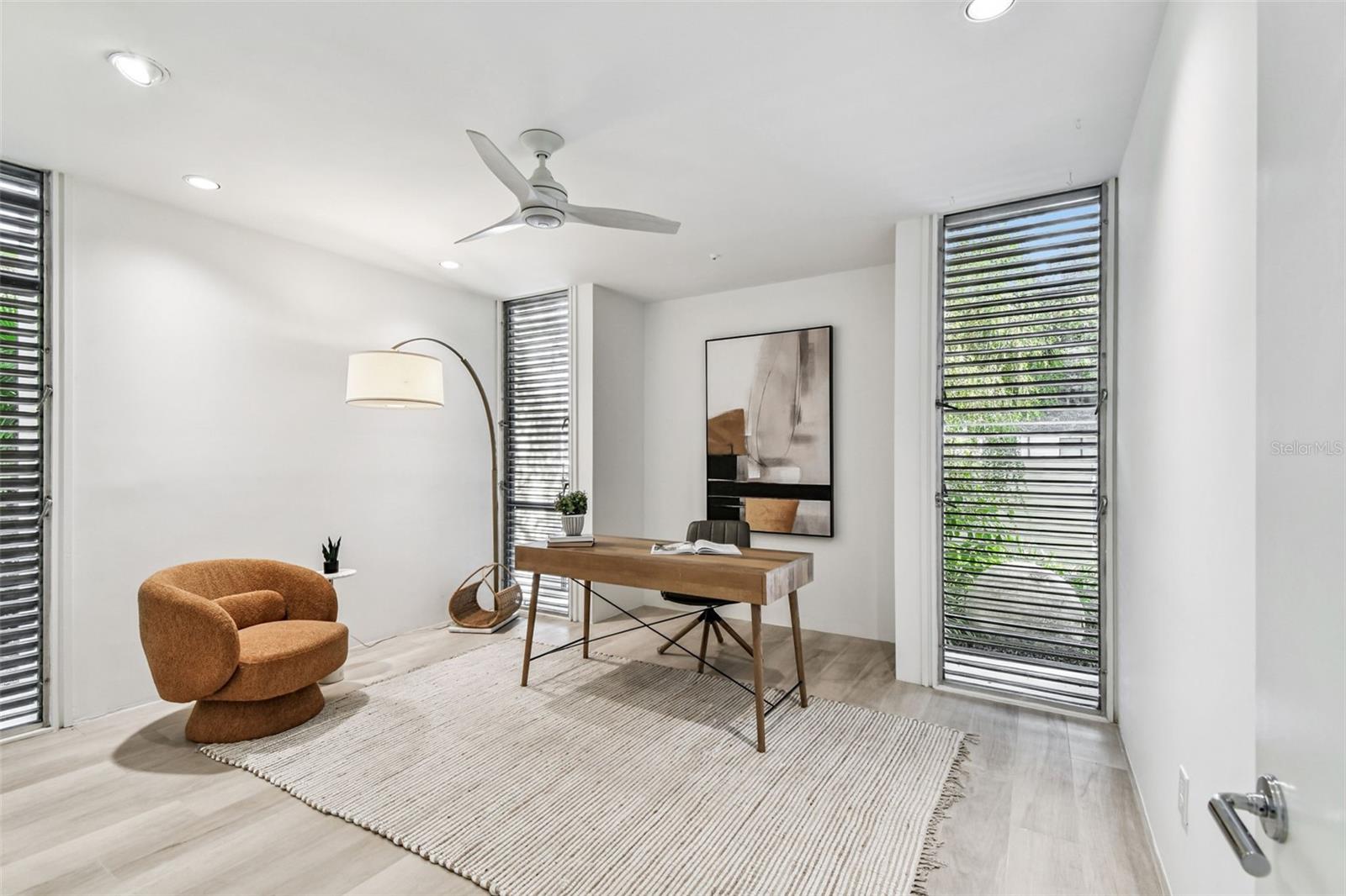 TB8453327 Property Photo