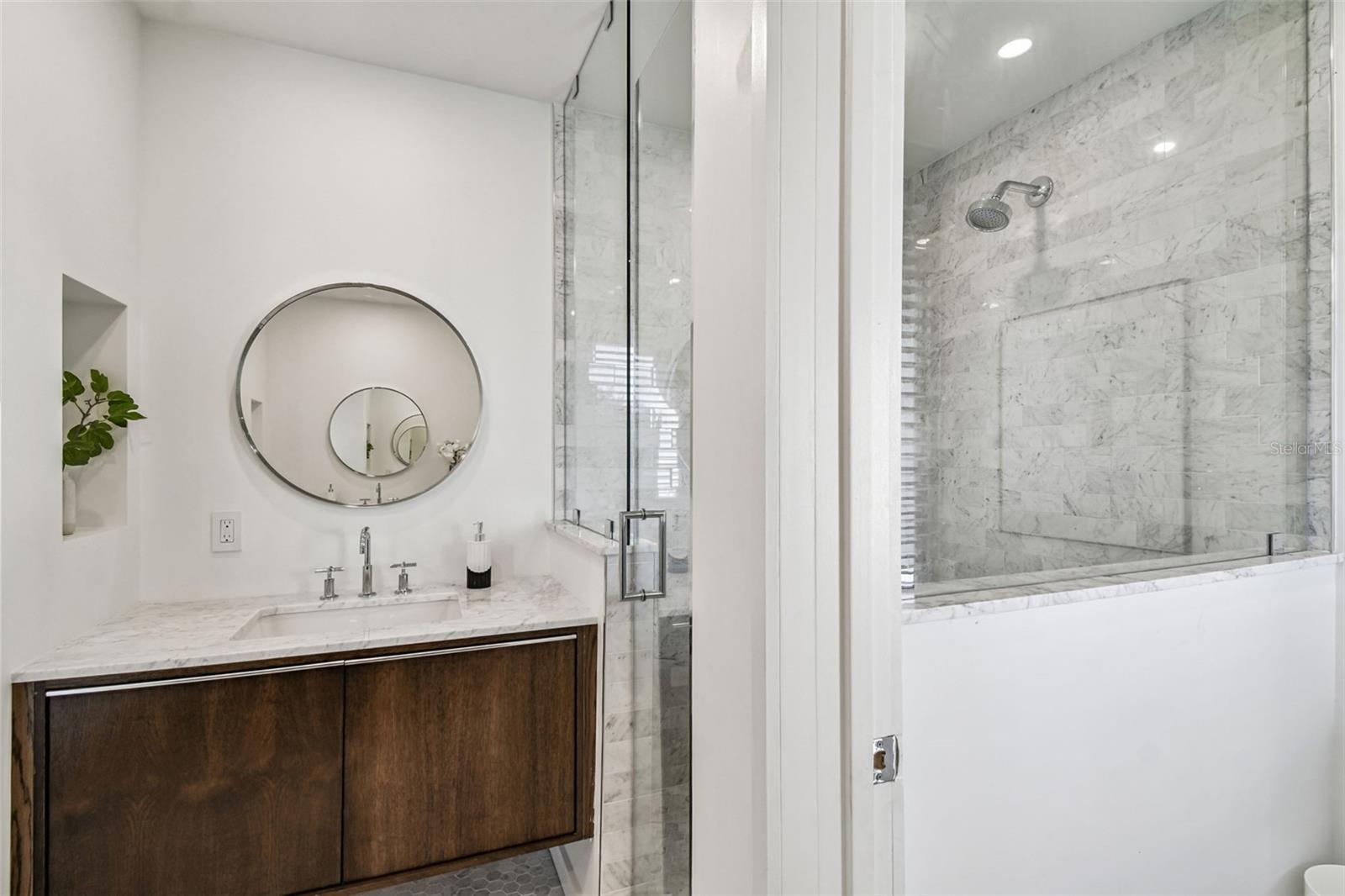 TB8453327 Property Photo