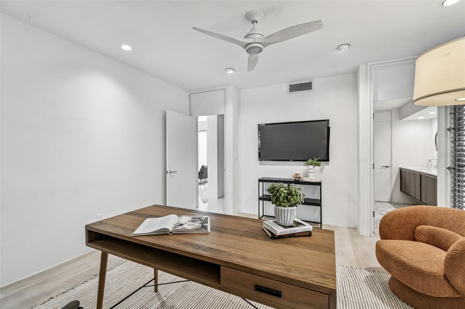 TB8453327 Property Photo