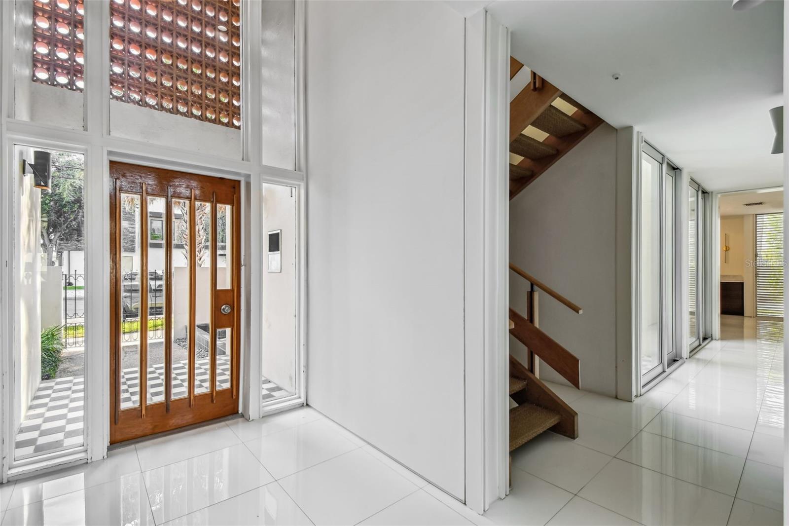 TB8453327 Property Photo