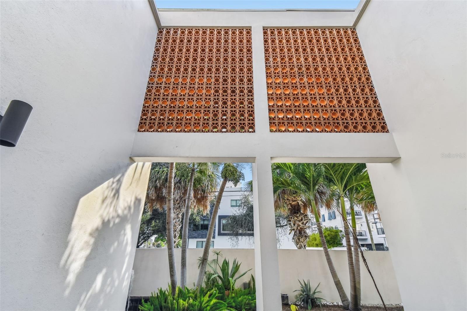 TB8453327 Property Photo