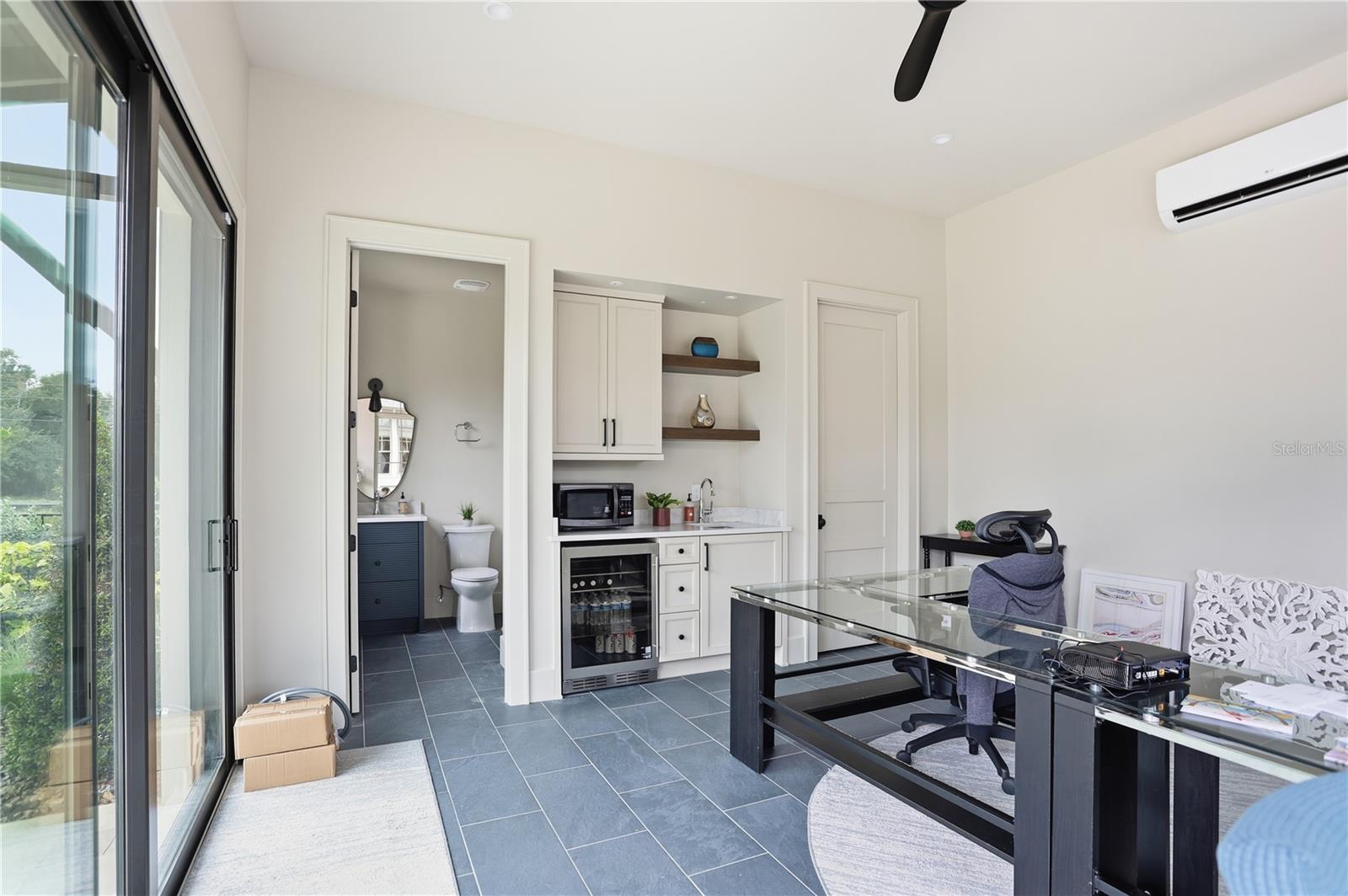 O6364796 Property Photo