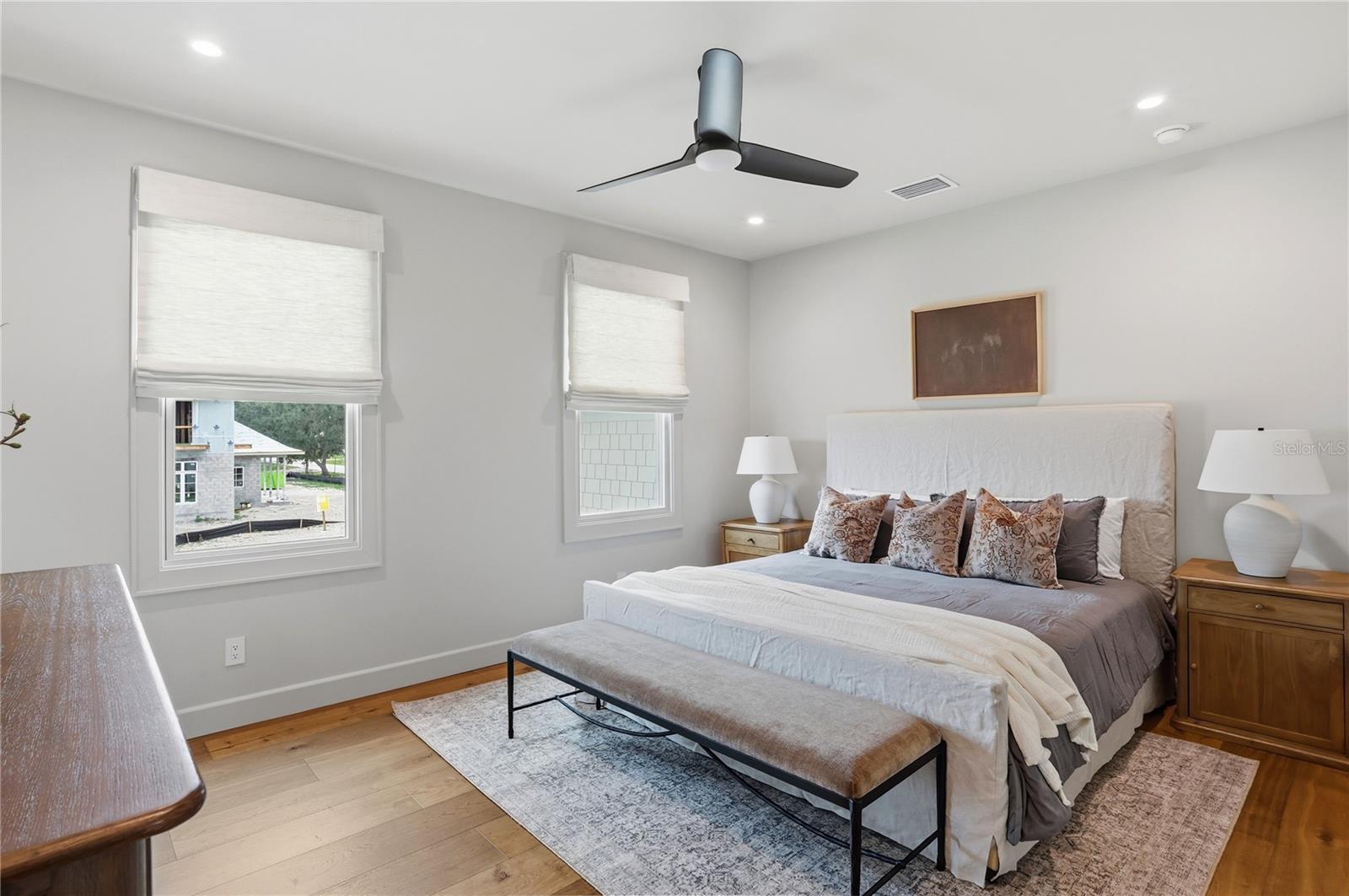 O6364796 Property Photo