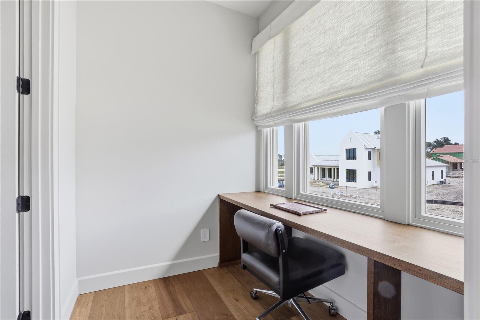 O6364796 Property Photo