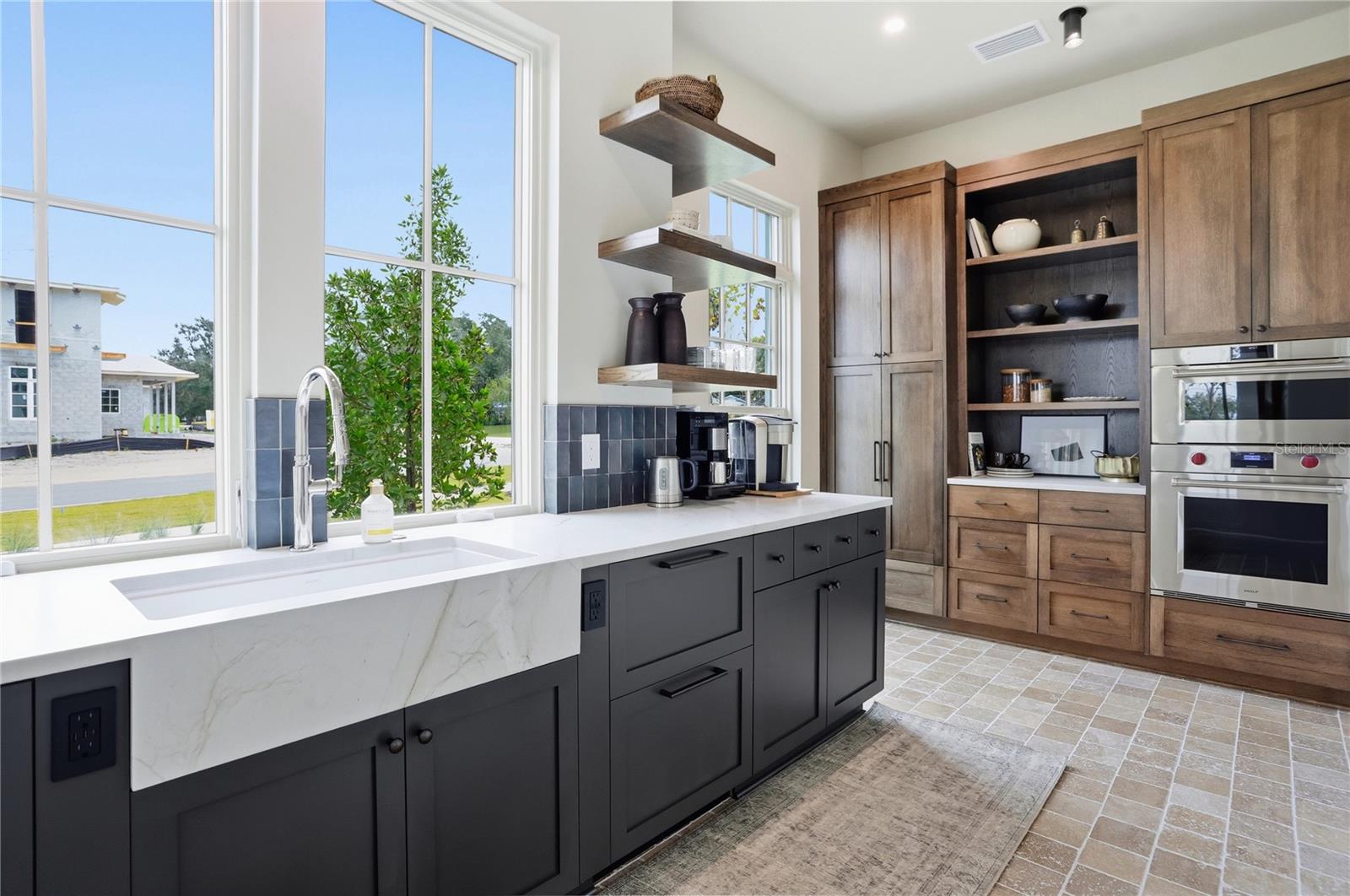 O6364796 Property Photo