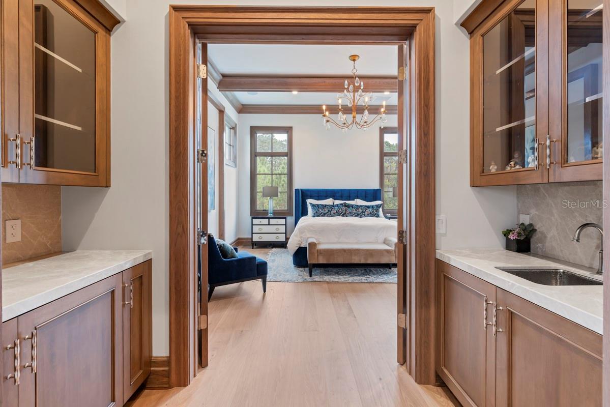 O6364828 Property Photo