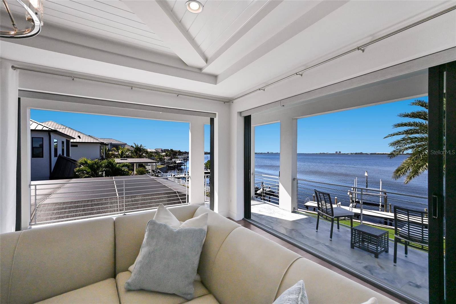 A4674032 Property Photo