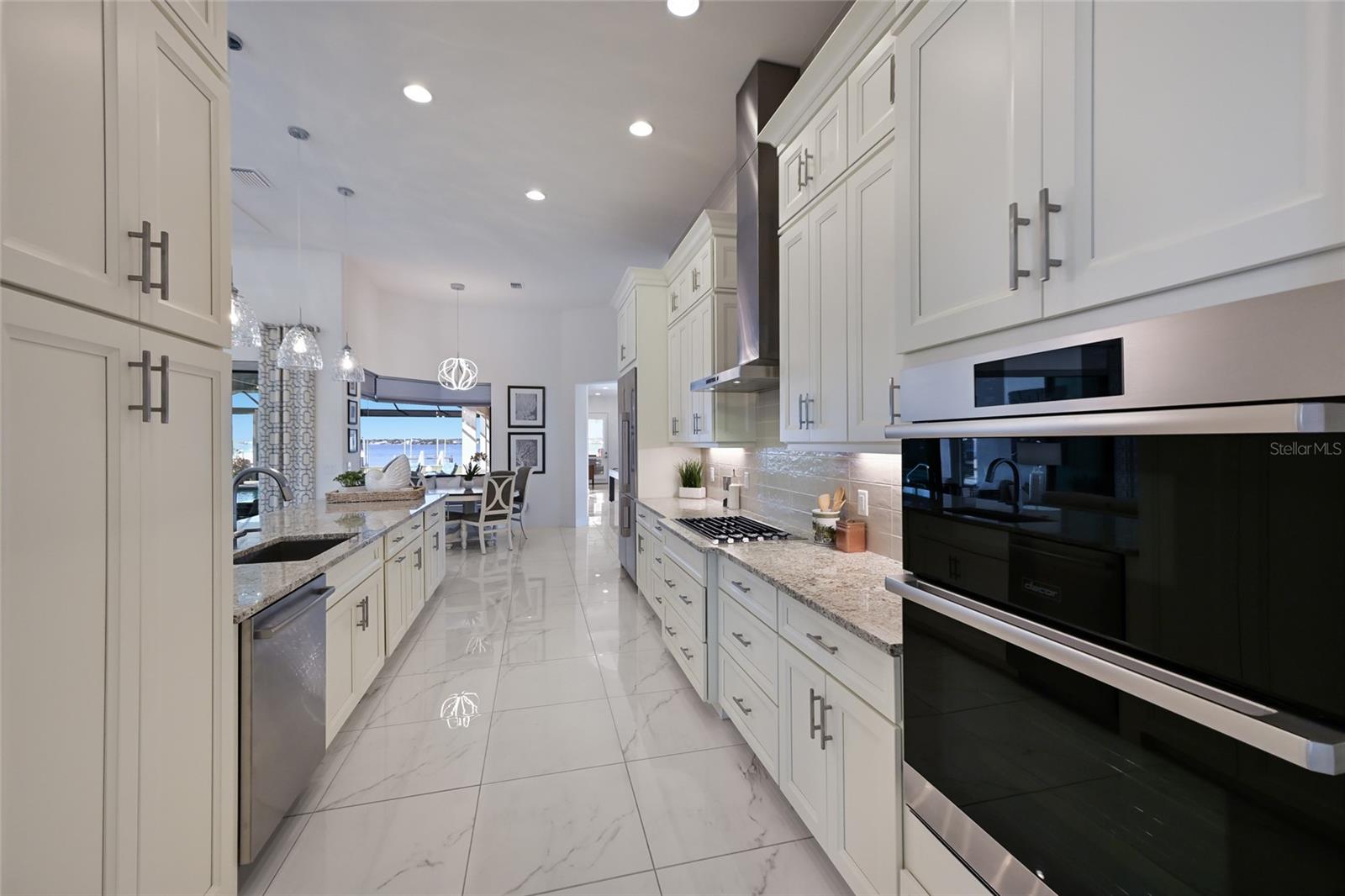 A4674032 Property Photo