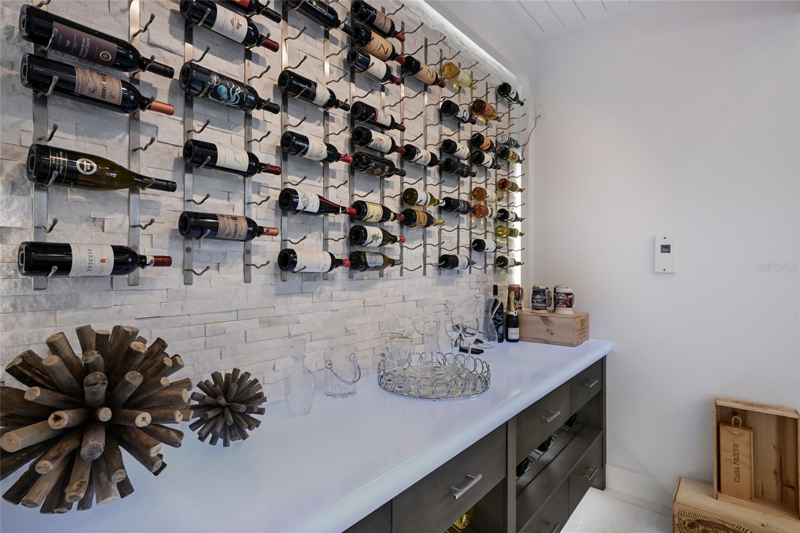 A4674032 Property Photo