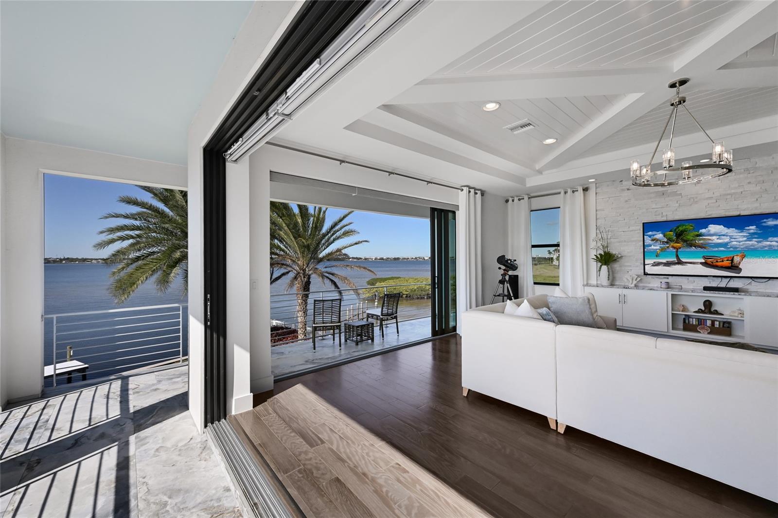 A4674032 Property Photo