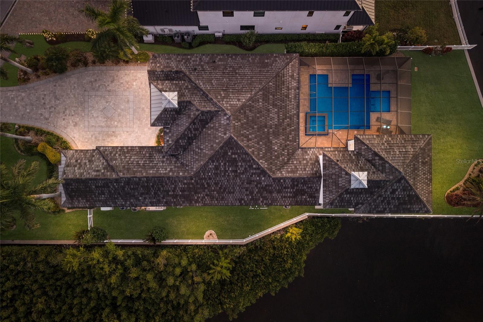 A4674032 Property Photo