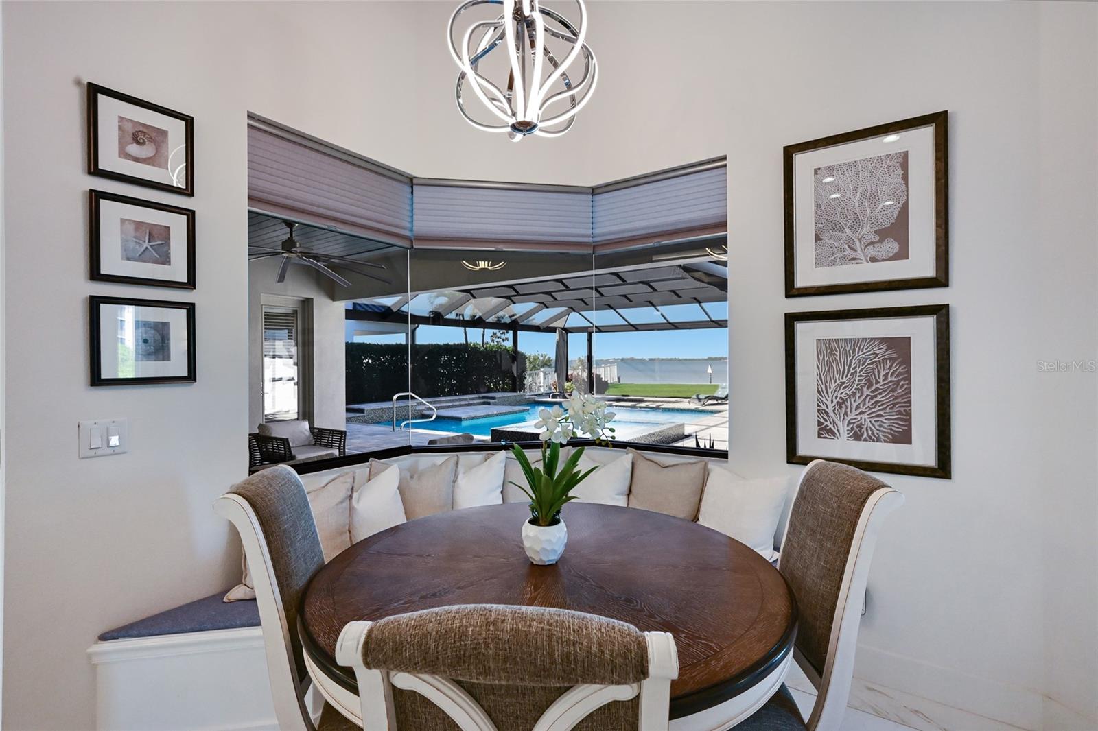 A4674032 Property Photo