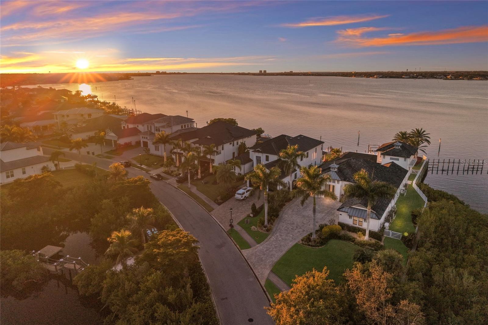 A4674032 Property Photo