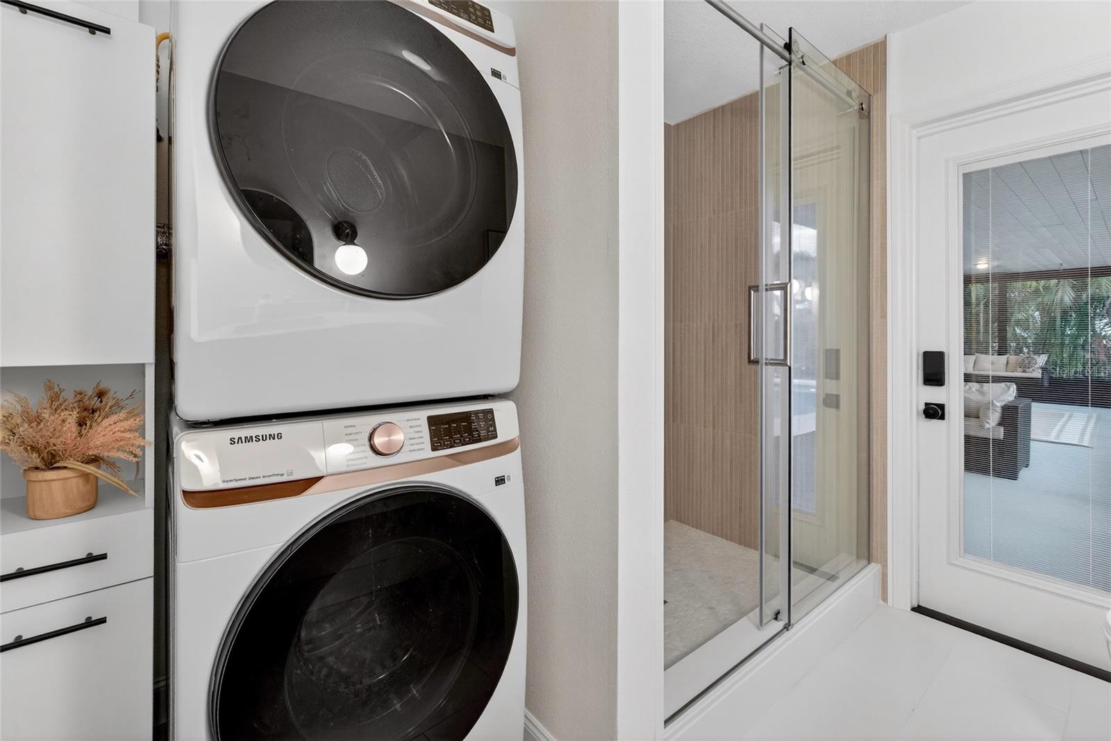 Bath 3 w. Pool Access and Stacking Washer/Dryer