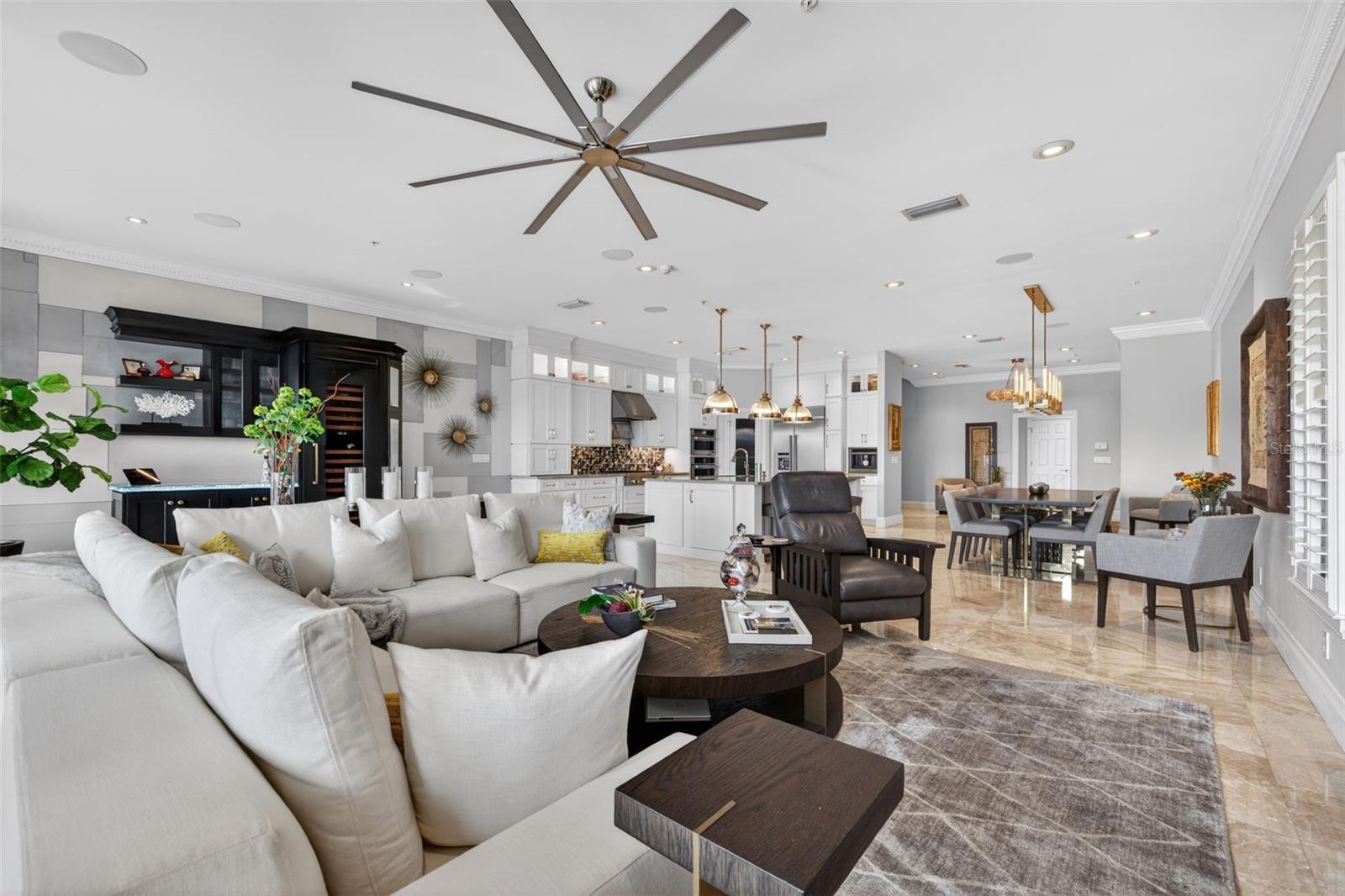 TB8453517 Property Photo