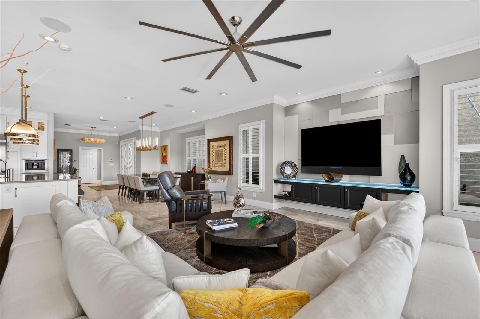 TB8453517 Property Photo