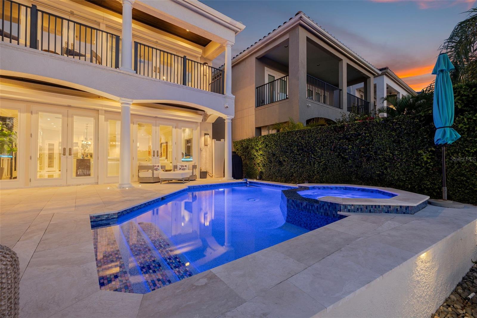 TB8453517 Property Photo