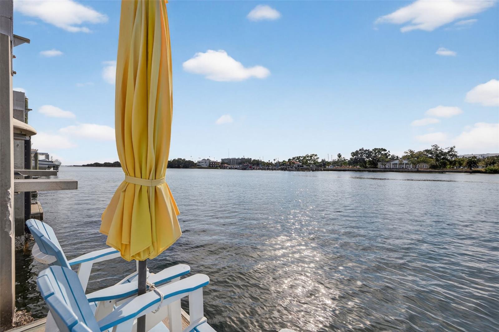 TB8453517 Property Photo