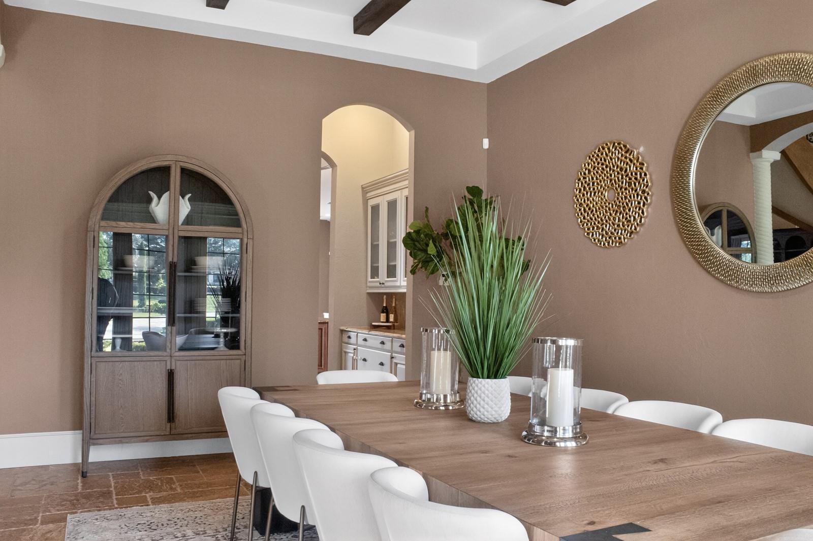 TB8453617 Property Photo