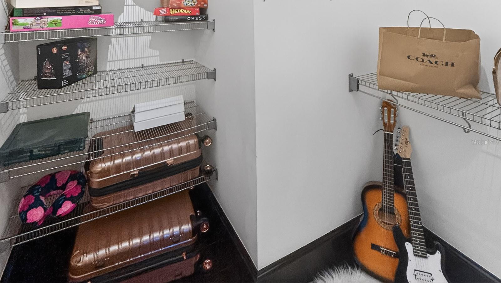 TB8453617 Property Photo