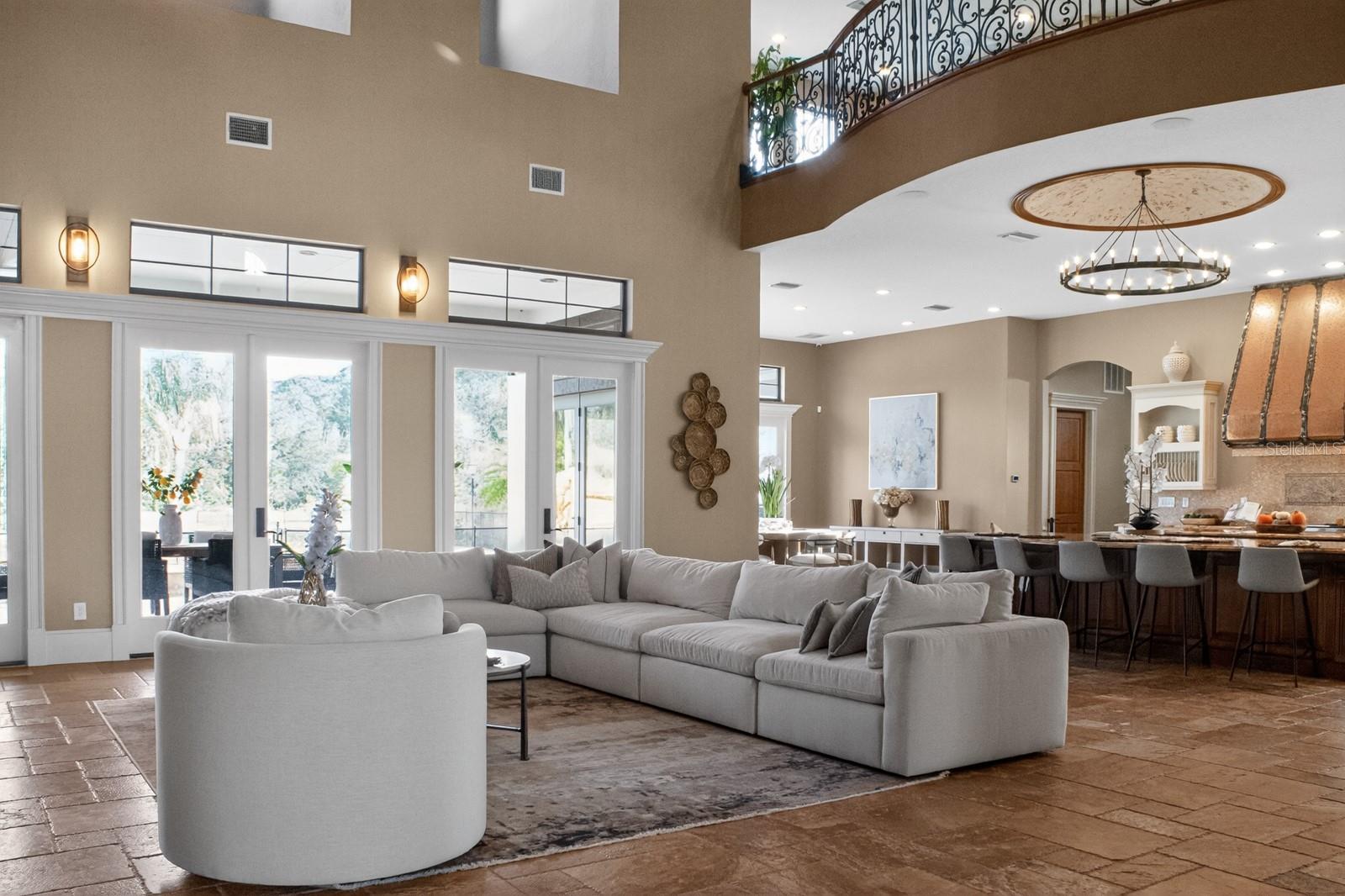 TB8453617 Property Photo