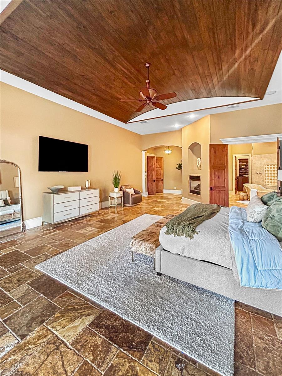 TB8453617 Property Photo