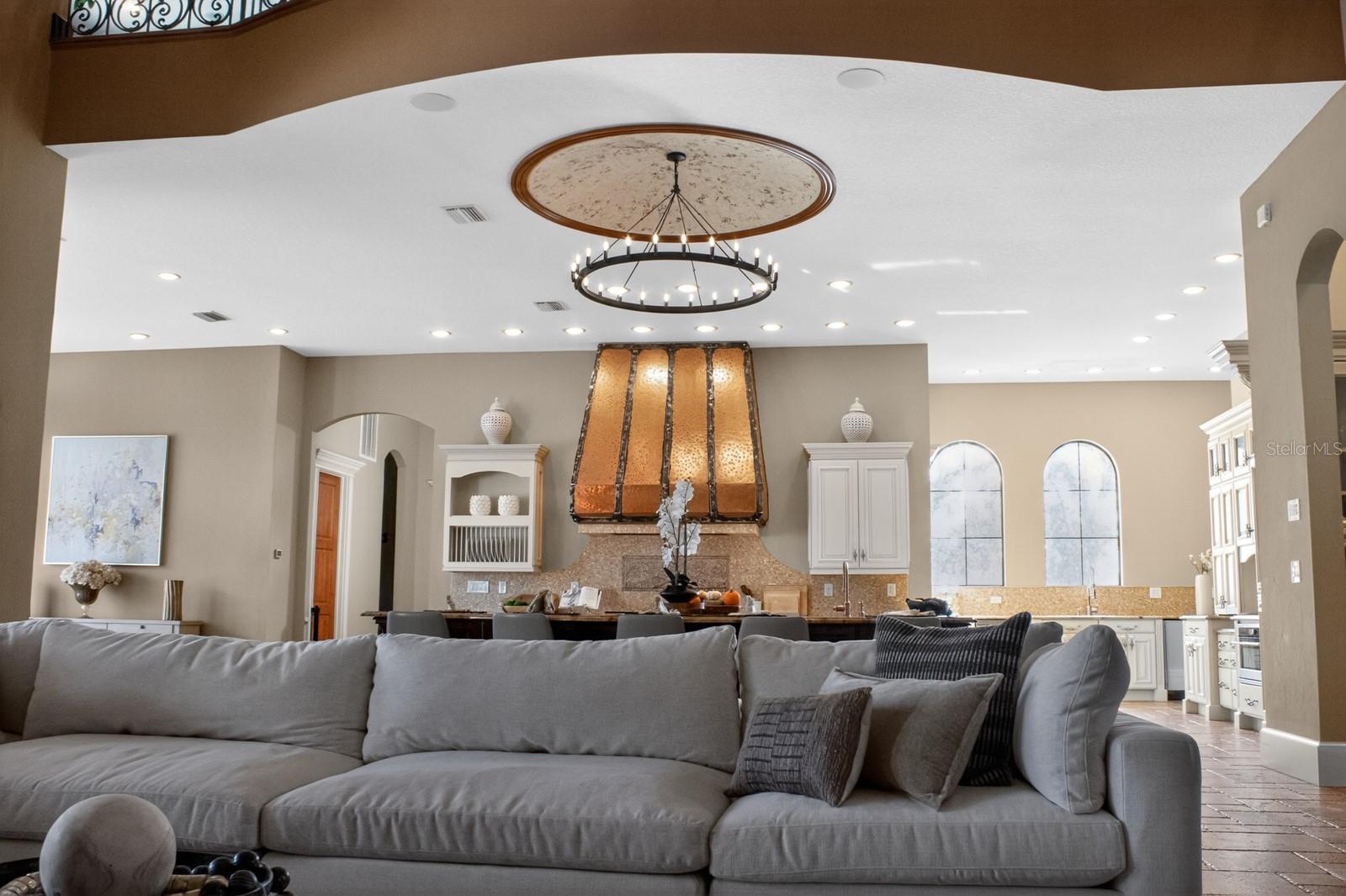 TB8453617 Property Photo