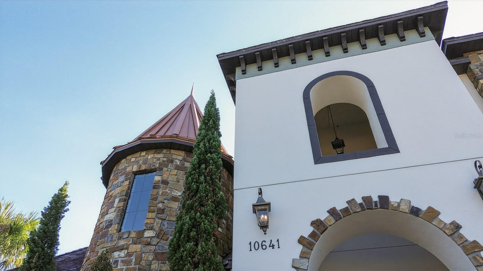 TB8453617 Property Photo