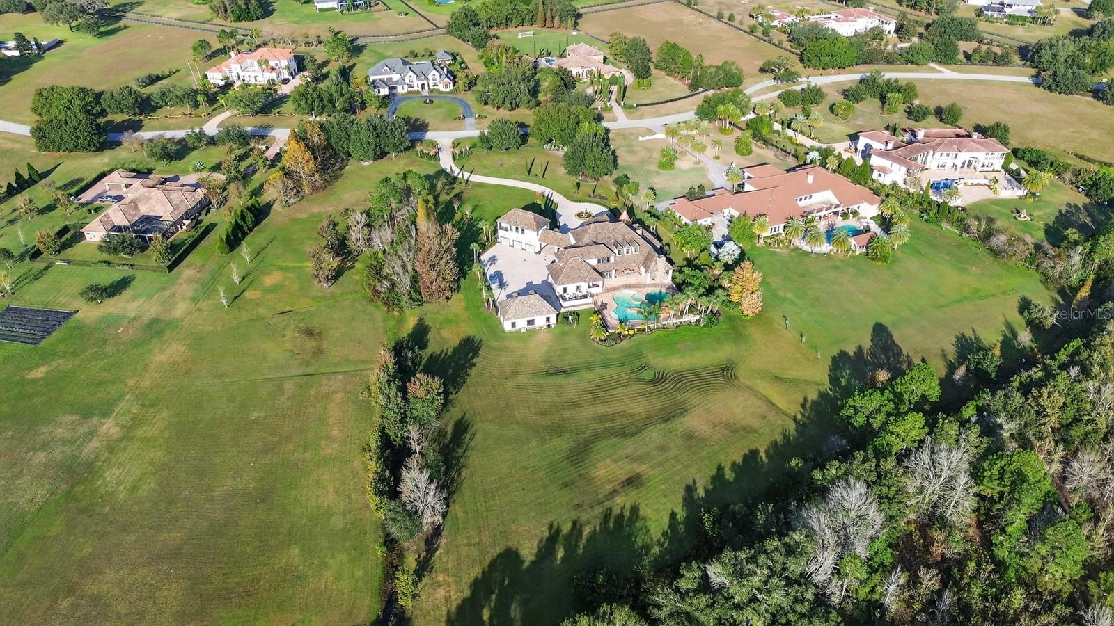 TB8453617 Property Photo