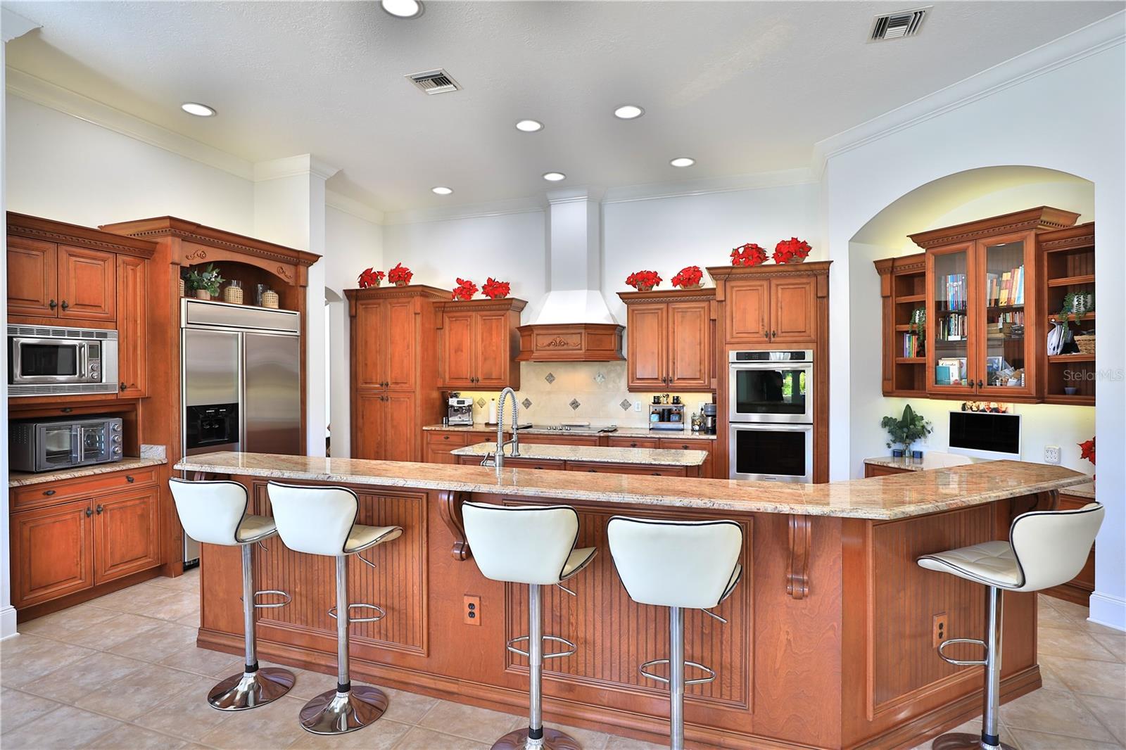 OM714536 Property Photo