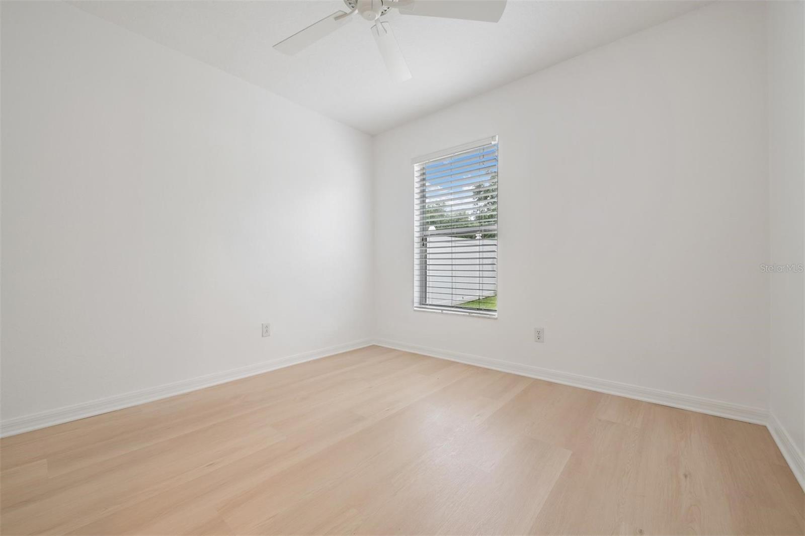 Bedroom 3 - overlooking backyard