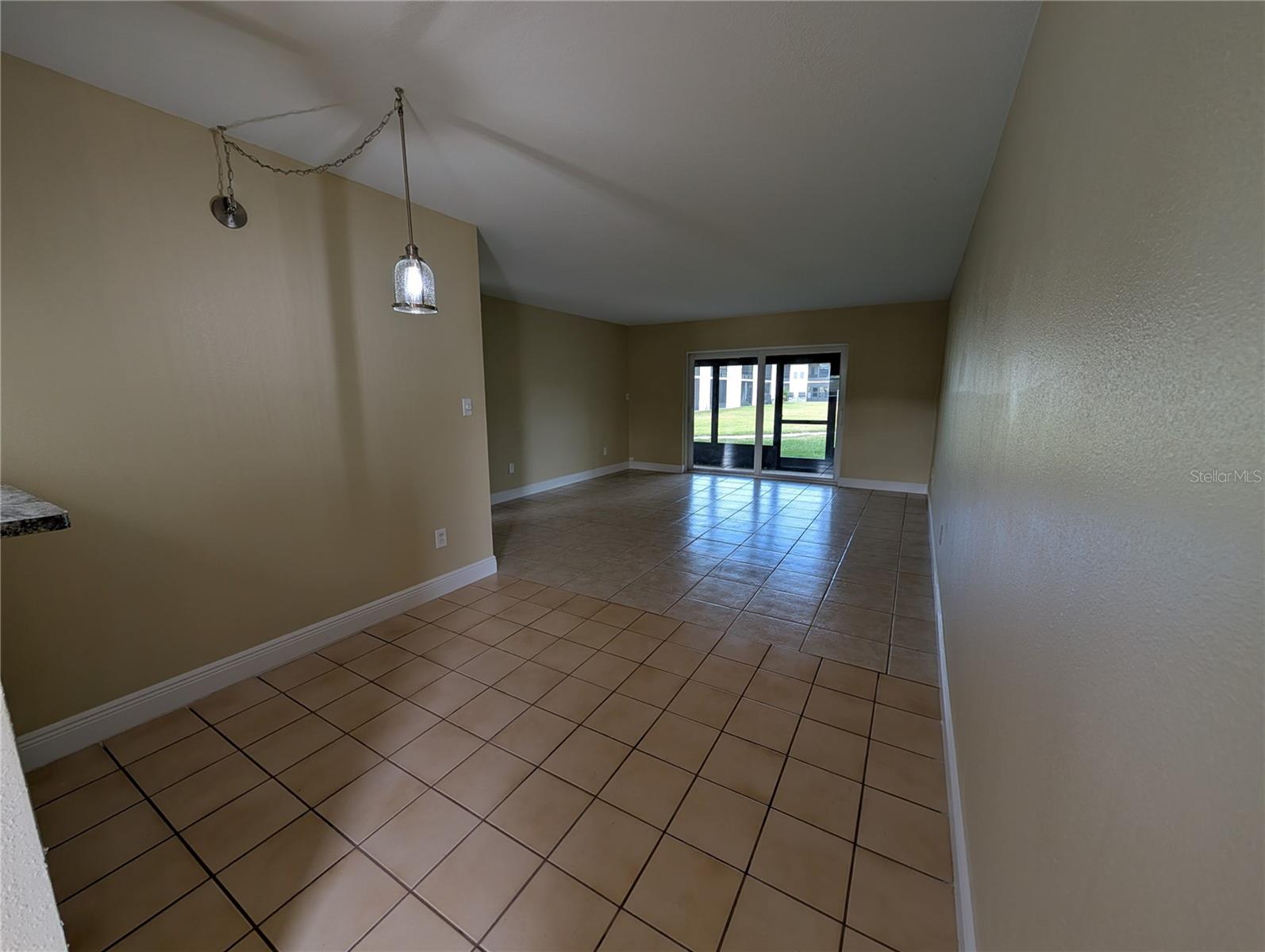 W7881200 Property Photo