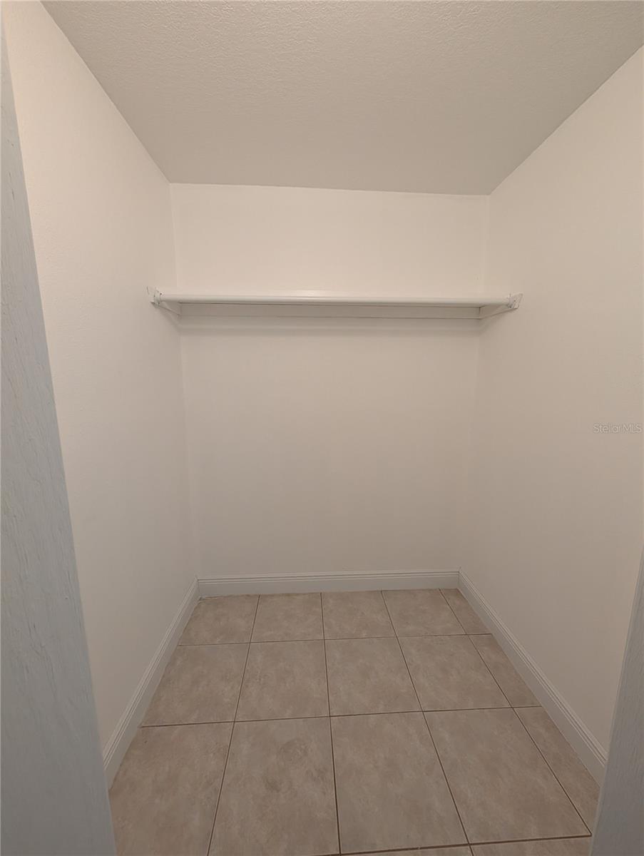 W7881200 Property Photo