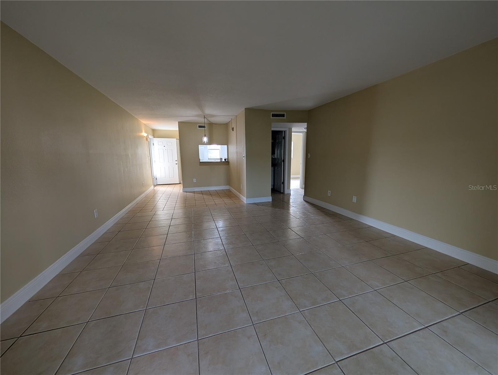 W7881200 Property Photo