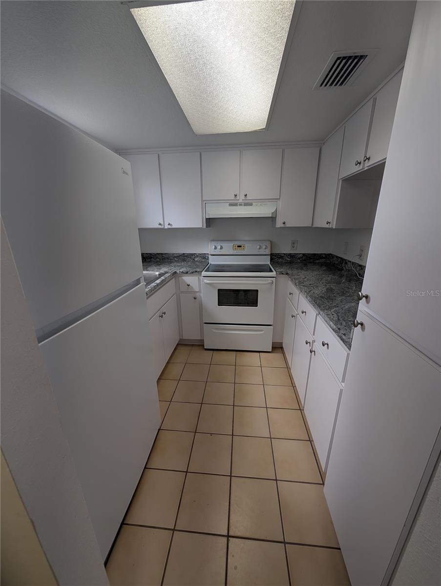 W7881200 Property Photo