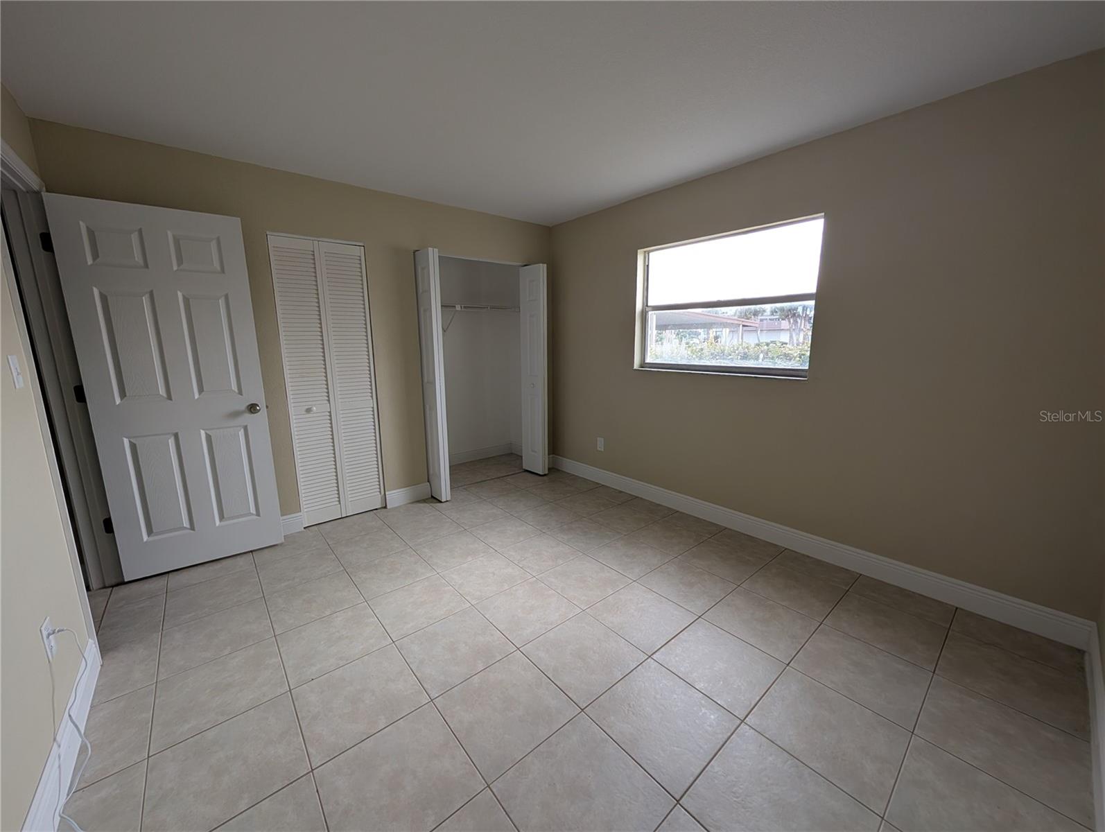 W7881200 Property Photo