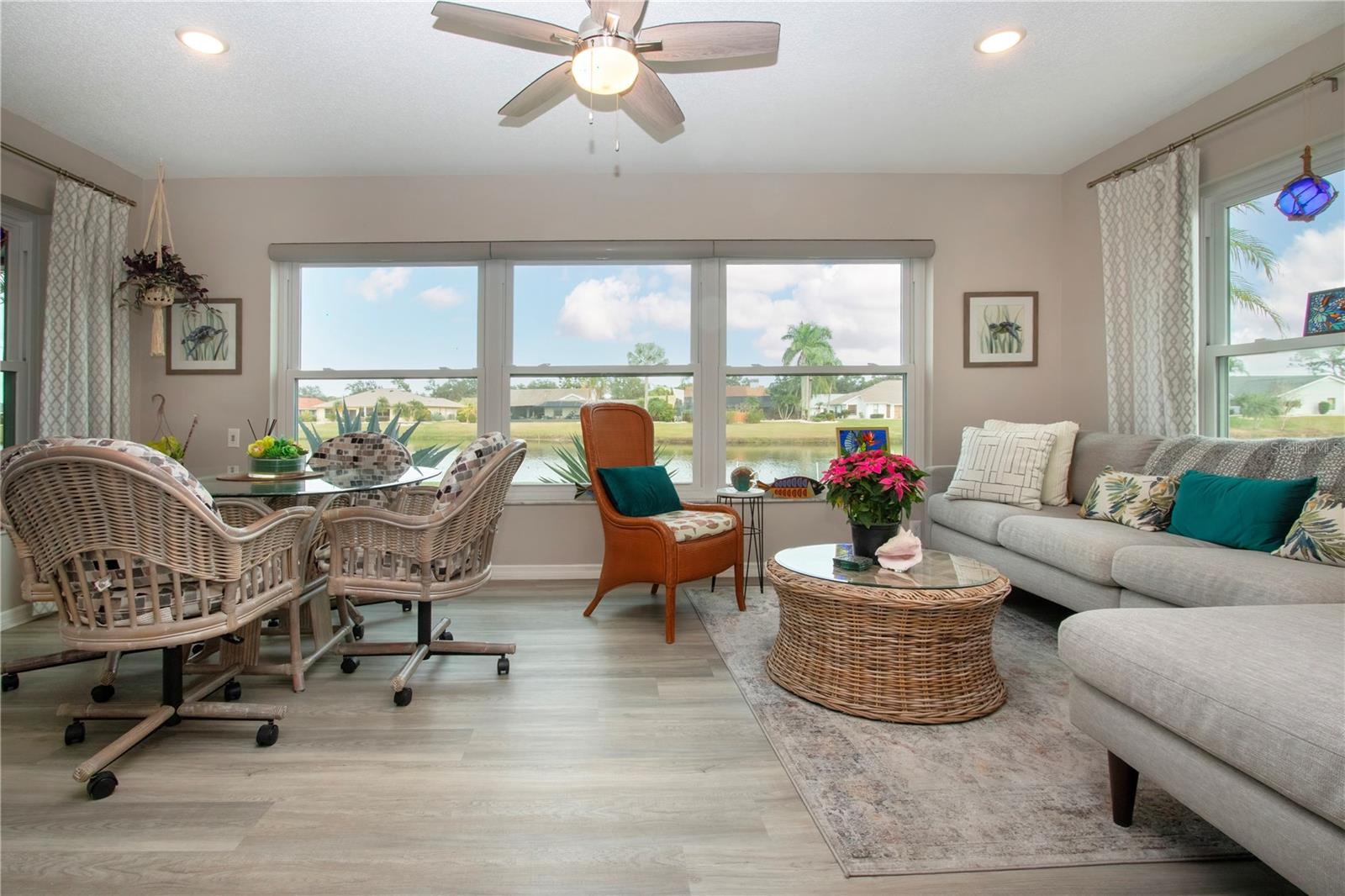 Florida Room/ updated windows throughout home