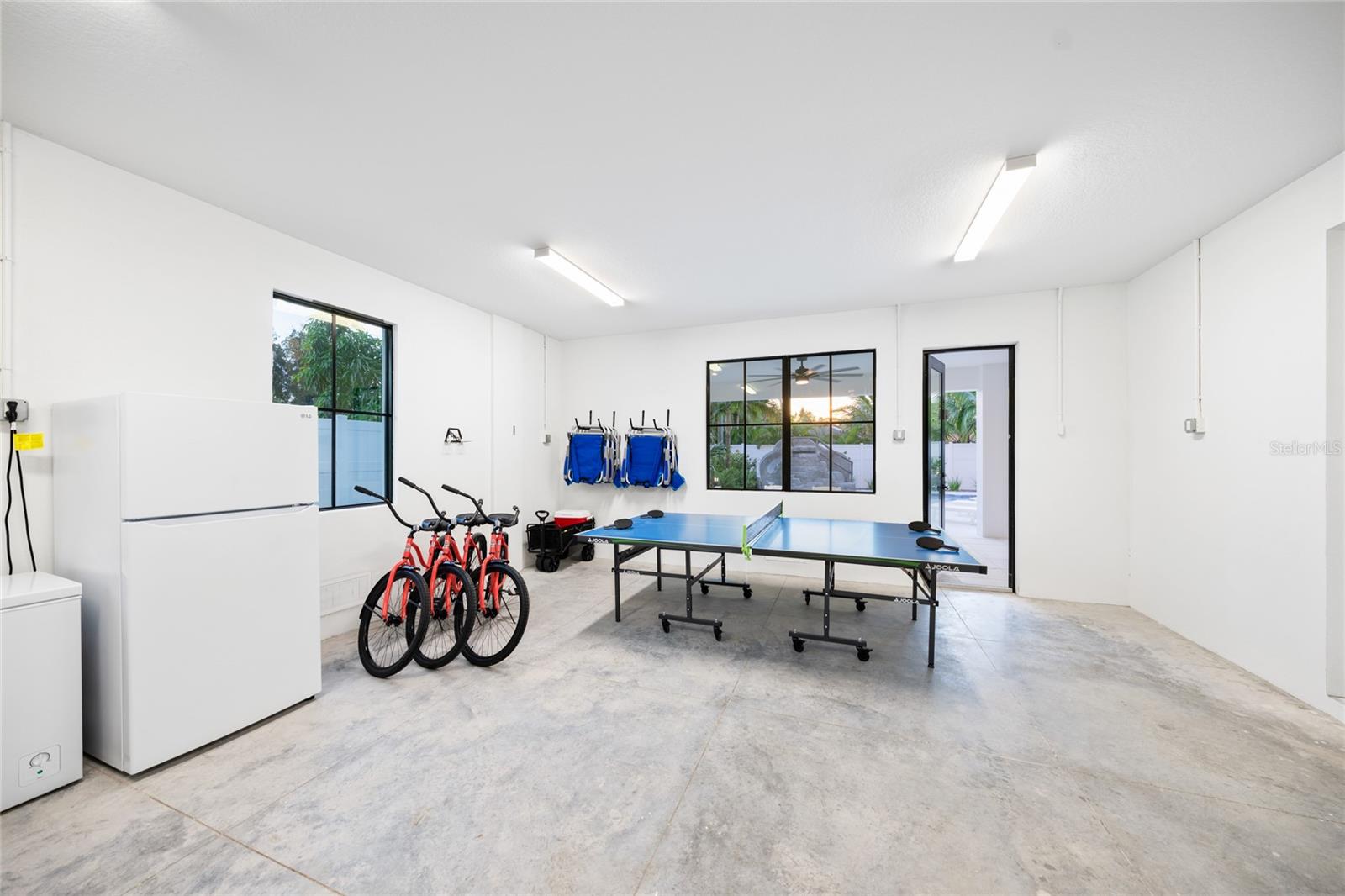 A4674217 Property Photo