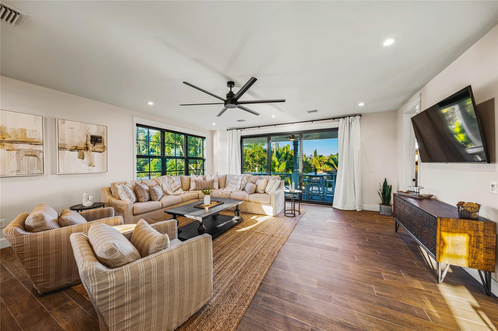 A4674217 Property Photo