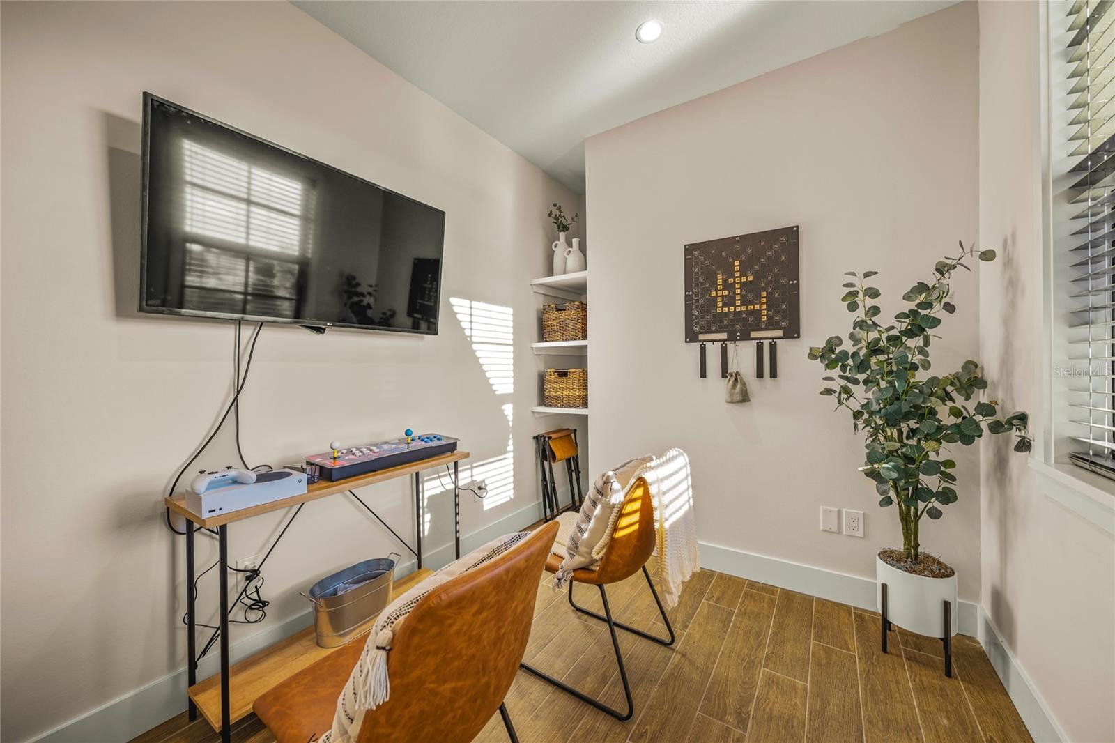 A4674217 Property Photo