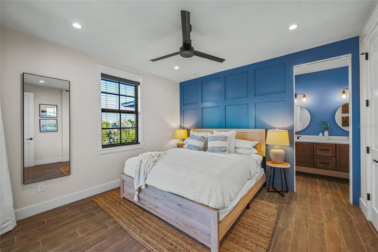 A4674217 Property Photo