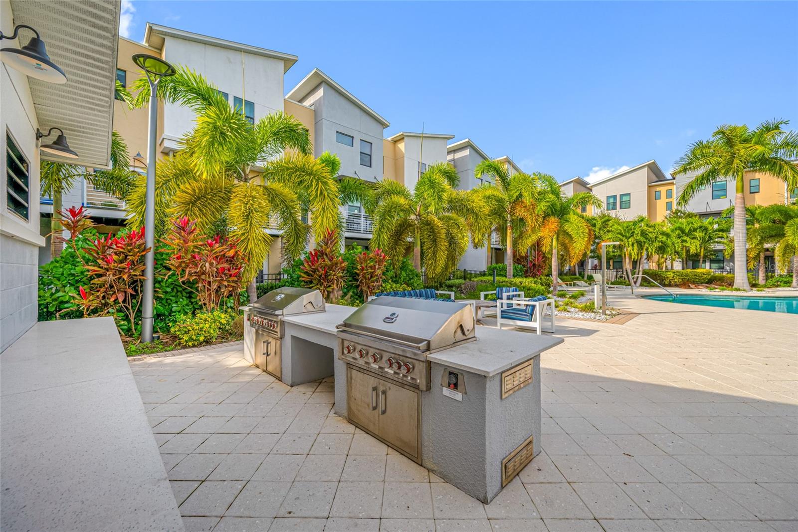 1171 25th Lane N, St Petersburg, FL 33713 - 3 bed, 3.5 bath, 2 car garage, townhome overlooking pool and courtyard in Uptown Kenwood.