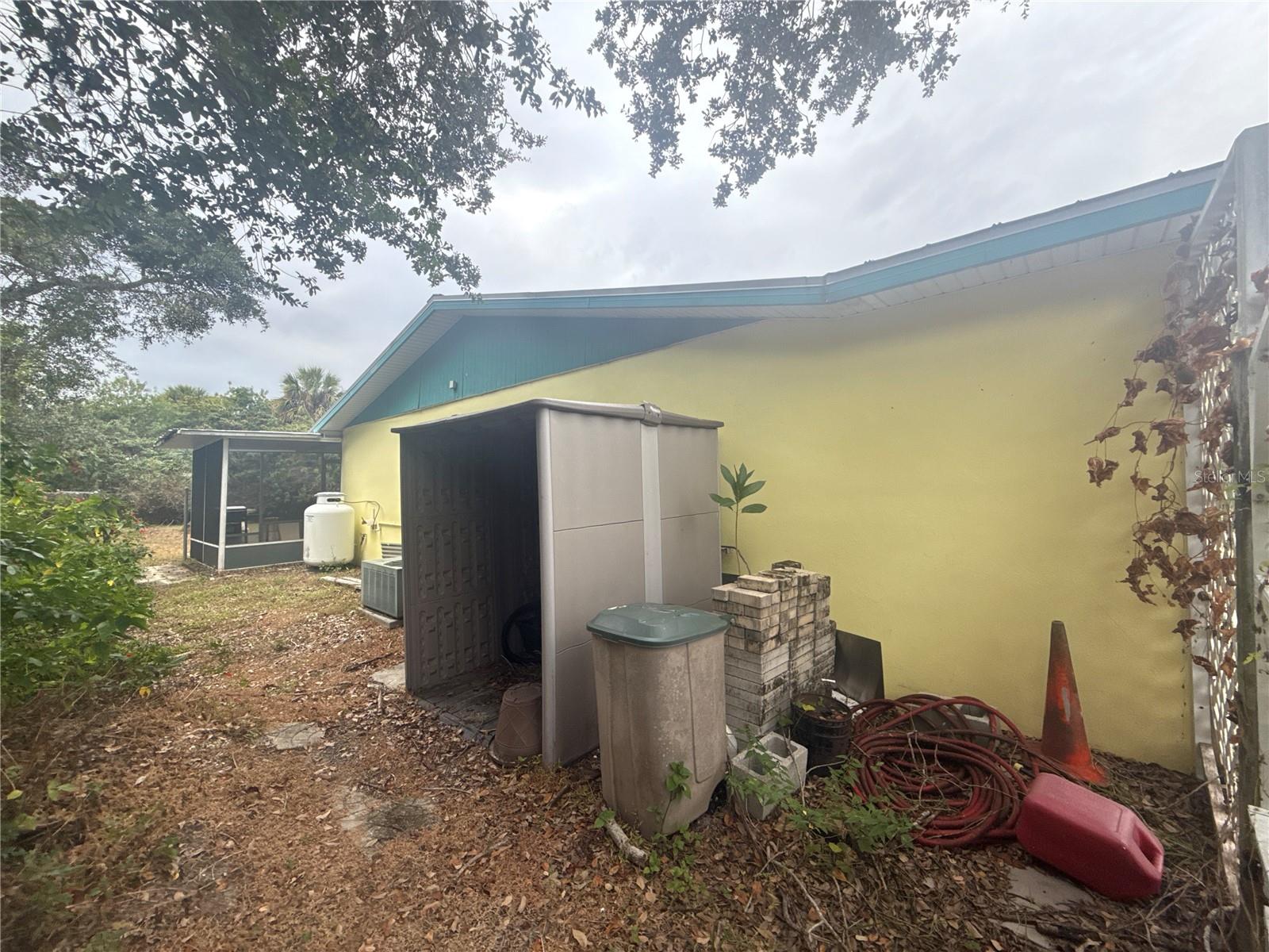 TB8454008 Property Photo