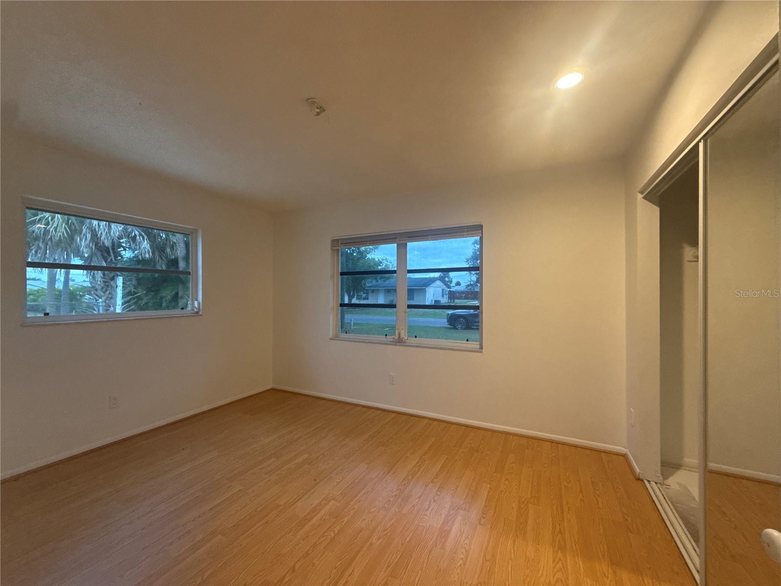 TB8454008 Property Photo