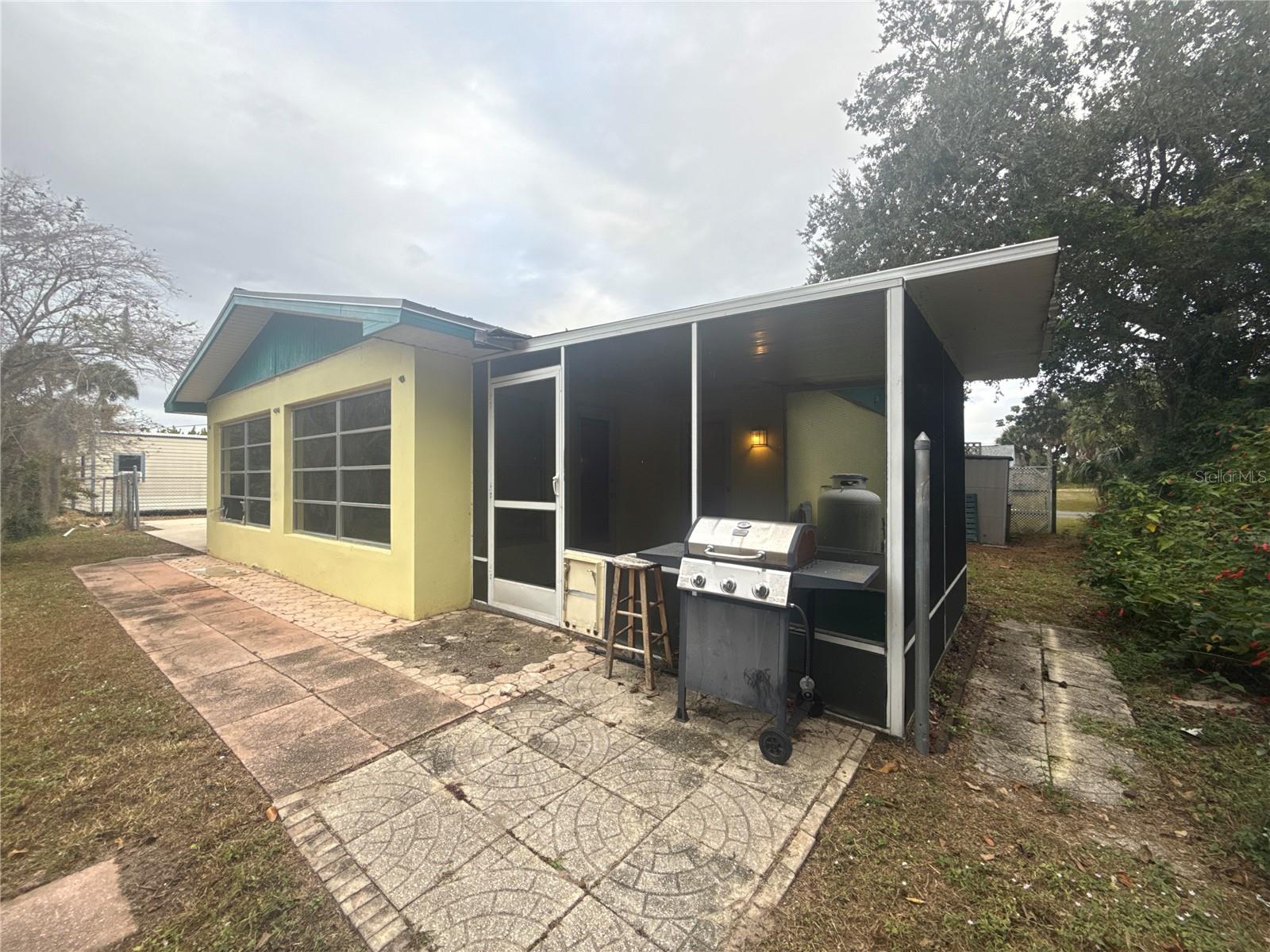 TB8454008 Property Photo