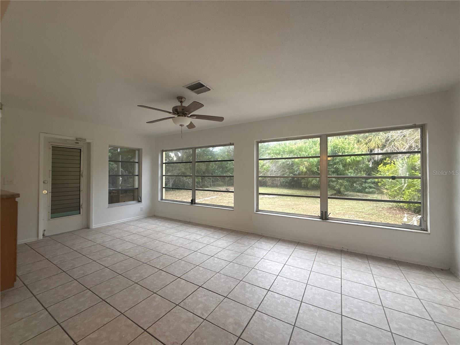 TB8454008 Property Photo