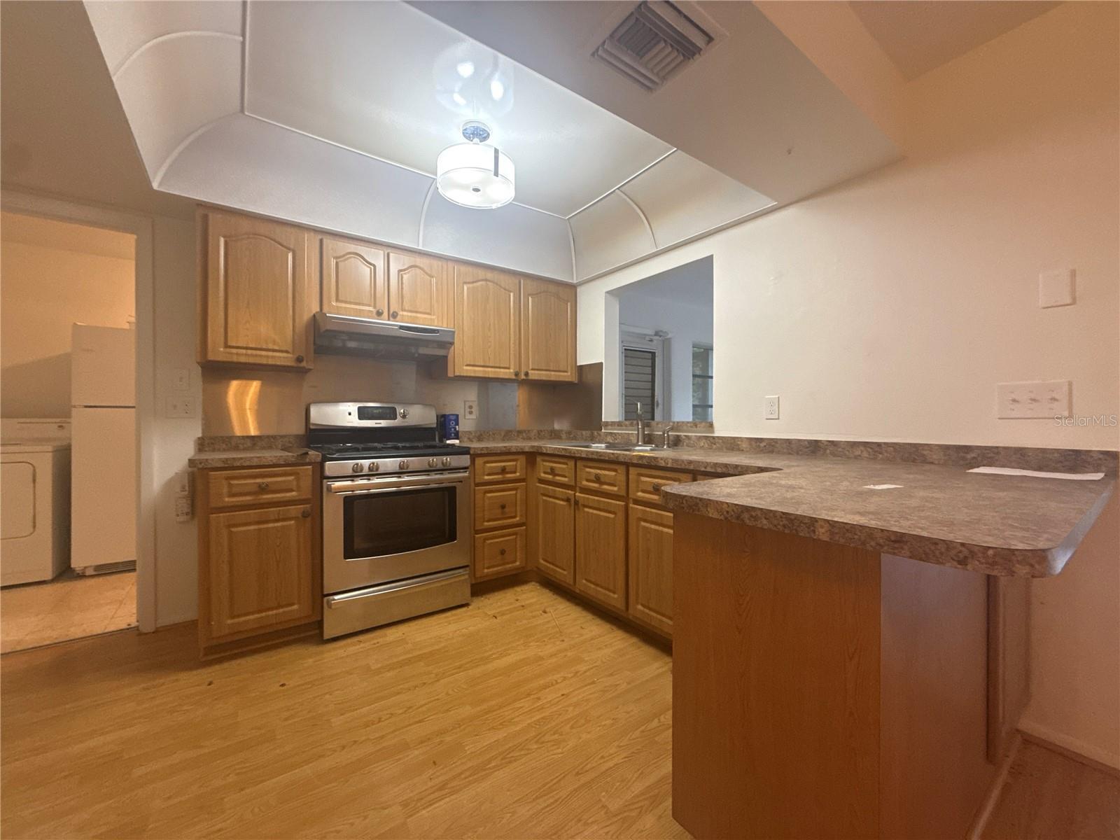 TB8454008 Property Photo